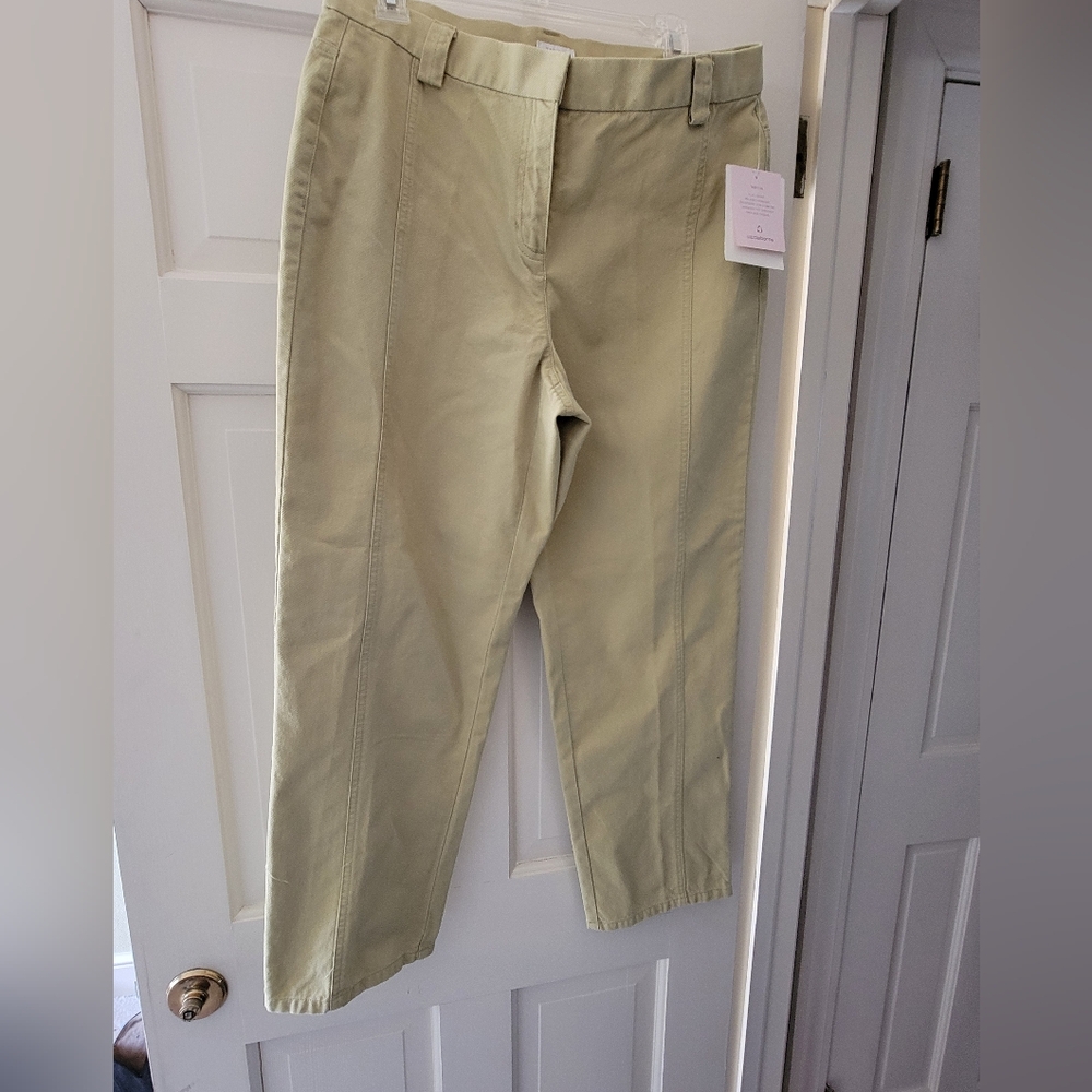 Liz Claiborn Women's Crop Pants Size 12 NWT
